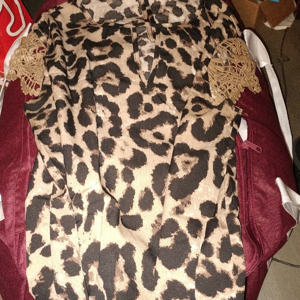 SHEIN Leopard Print Top
